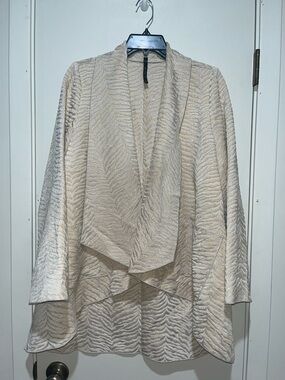 IC COLLECTION Cream Textured Draped Blazer Jacket